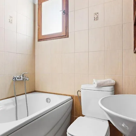 Apartment Emmanouel Maisonette Near The Sea Parigoria